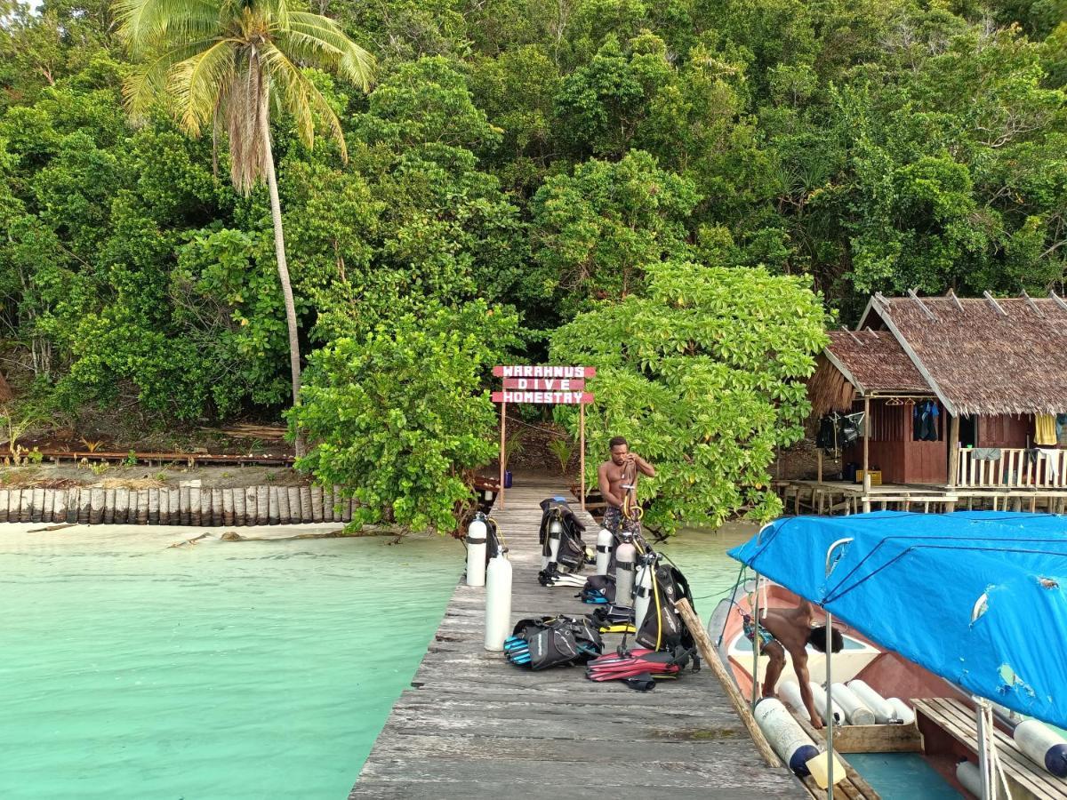 Warahnus Dive Homestay Kri Exterior foto